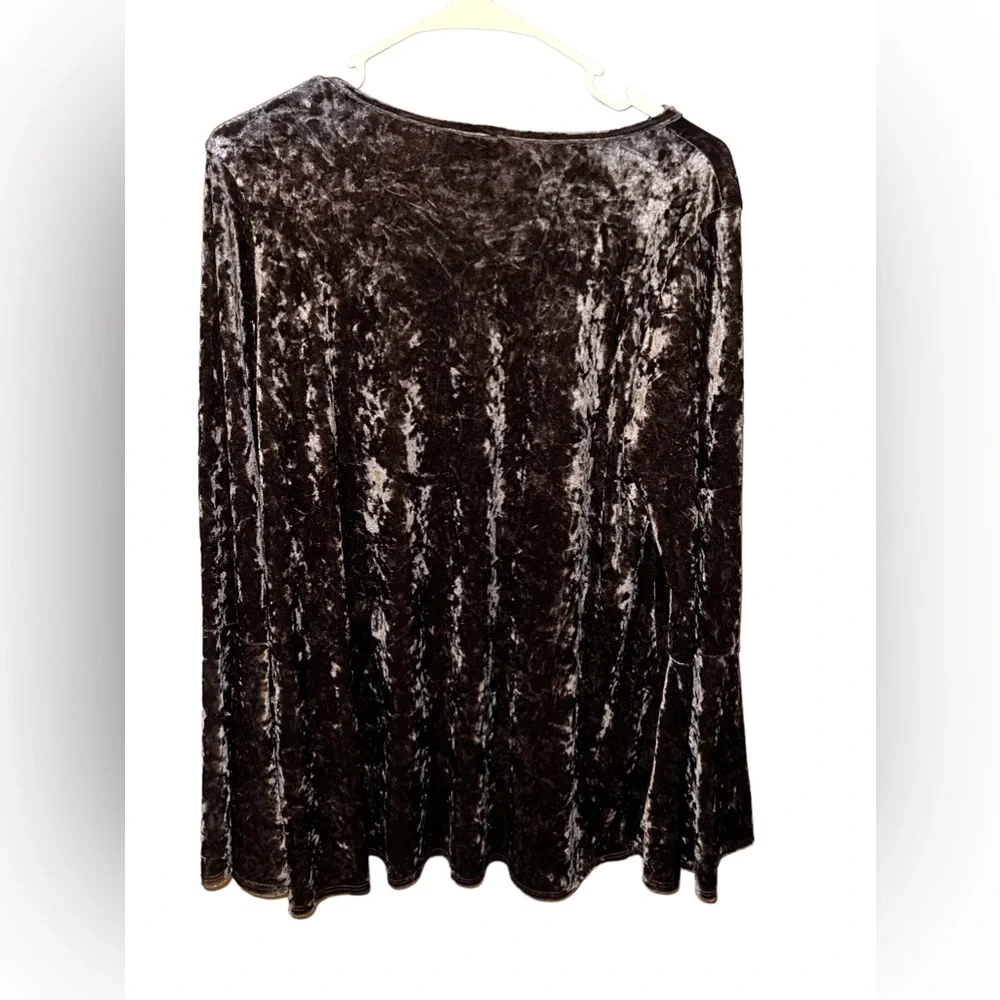 NWOT Jodifl Velvet Criss Cross Bell Sleeve Blouse - Picture 2 of 5